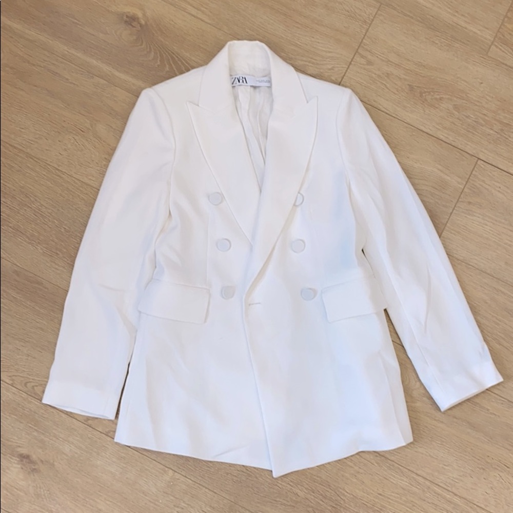 Zara Women's White Double-Breasted Blazer